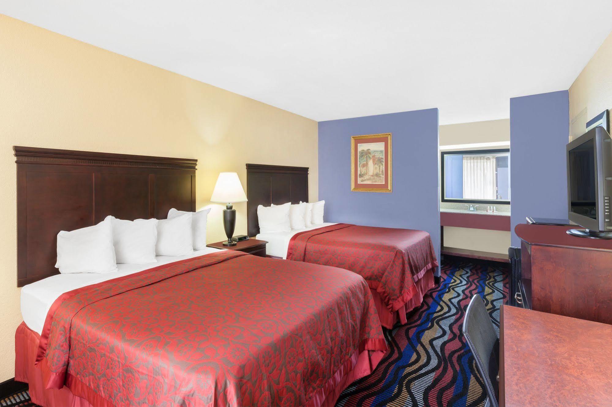 Days Inn By Wyndham Uvalde Ngoại thất bức ảnh